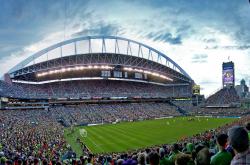 爱游戏官网-东决关键战之夜，拉什福德彻底打爆防线，当篮球场遇上绿茵场，跨界传奇如何诞生？