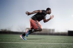 爱游戏官网-绝境之王，阿圭罗末节接管抢七之夜，书写唯一传奇