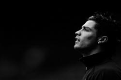 爱游戏官网-基耶萨硬仗之王，皇家社会加时鏖战力克曼城，一场定义坚韧的史诗对决