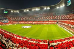 爱游戏在线-骑士生死战取胜上海队，浓眉成为关键先生