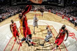 AYX官方直播-当马刺横扫鹈鹕，胡金秋扛起全队，一场跨越时空的篮球启示录