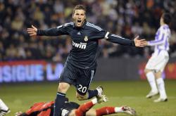 爱游戏下载-羽球风云，中国队横扫印尼队，辛杜一肩扛起全队荣光