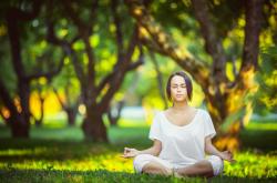 爱游戏体育-羽坛烽火，中国队团体碾压丹麦，辛杜单骑难破重围展高光