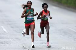 爱游戏大厅-肯尼亚选手在田径比赛中获得铜牌