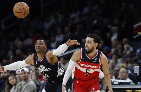 包含保罗乔治砍下三双，带领洛杉矶快船横扫华盛顿奇才的词条