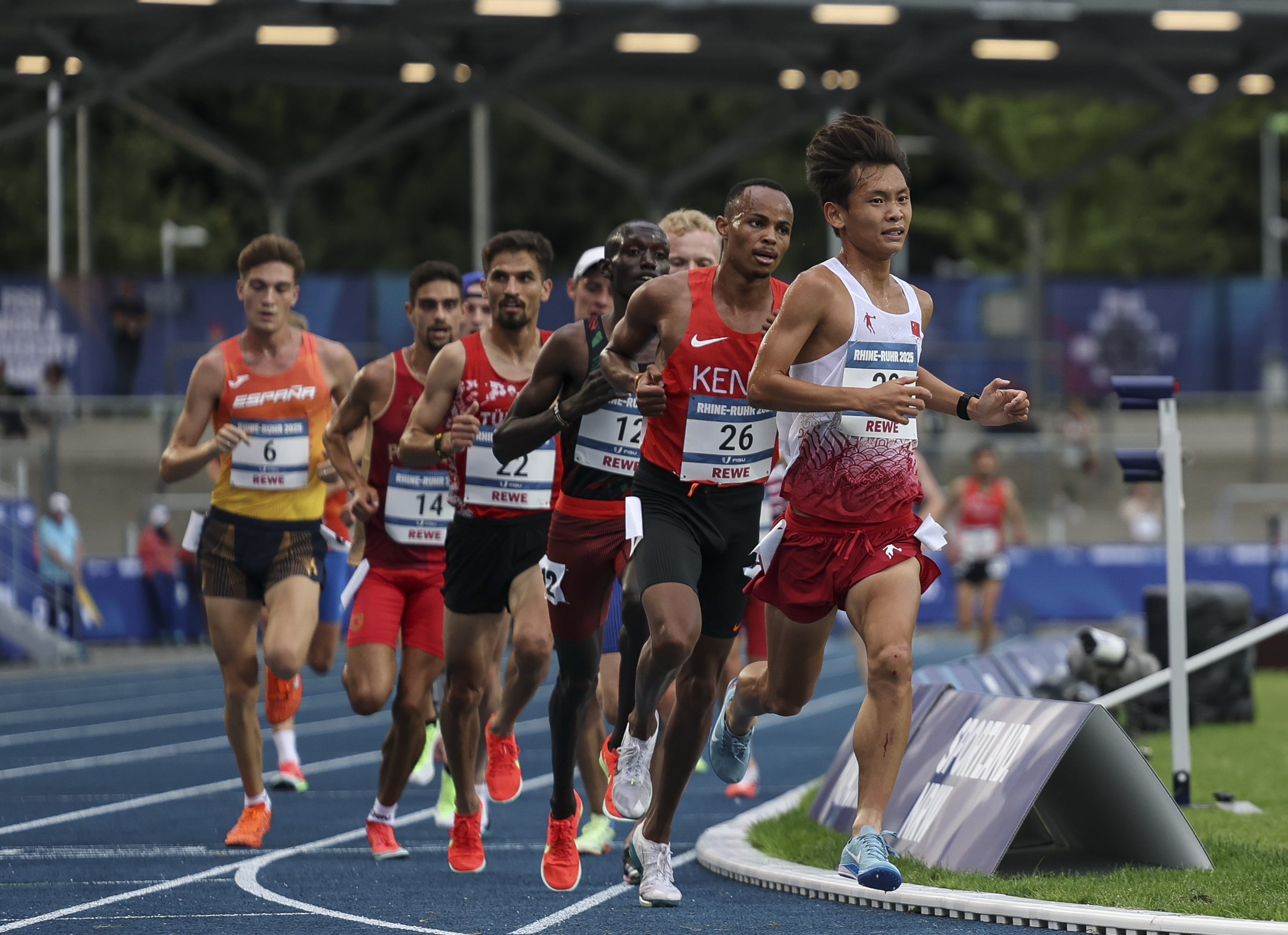 喀麦隆田径选手刷新非洲纪录