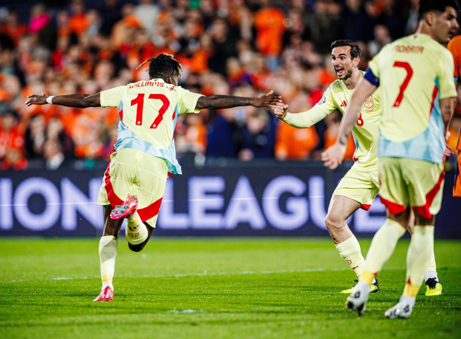 西班牙选手表现抢眼战胜对手 西班牙选手表现抢眼战胜对手