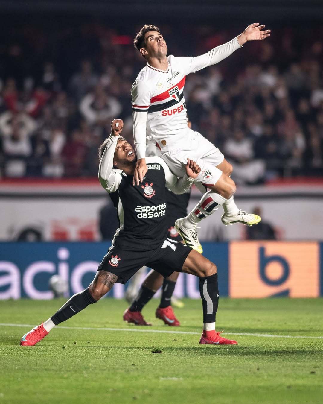 沃特福德主场大胜,保级希望重燃的简单介绍 沃特福德主场大胜,保级希望重燃的简单介绍