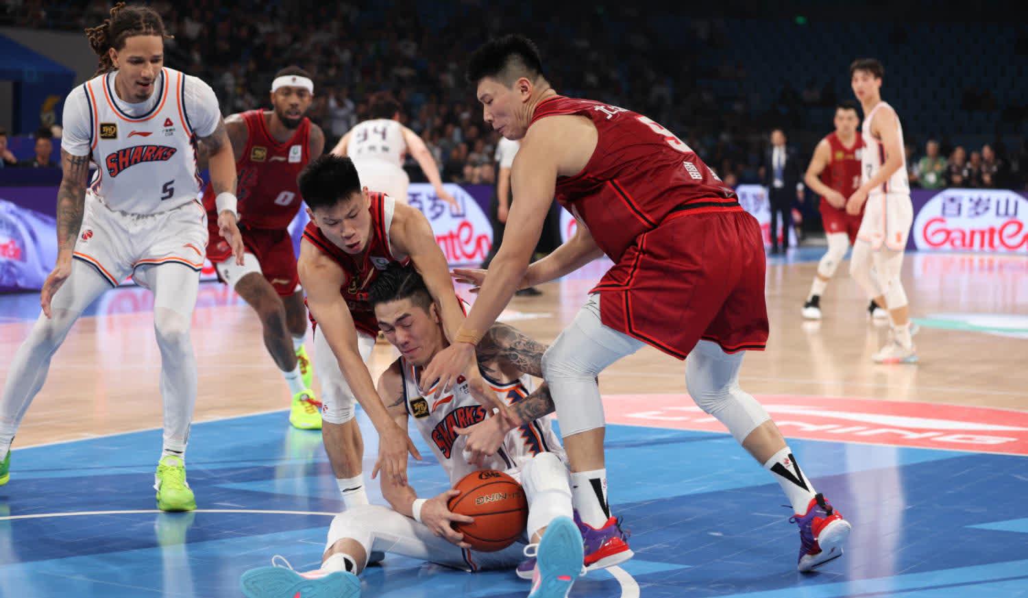 包含南北队在激烈对抗中一决胜负的词条 包含南北队在激烈对抗中一决胜负的词条