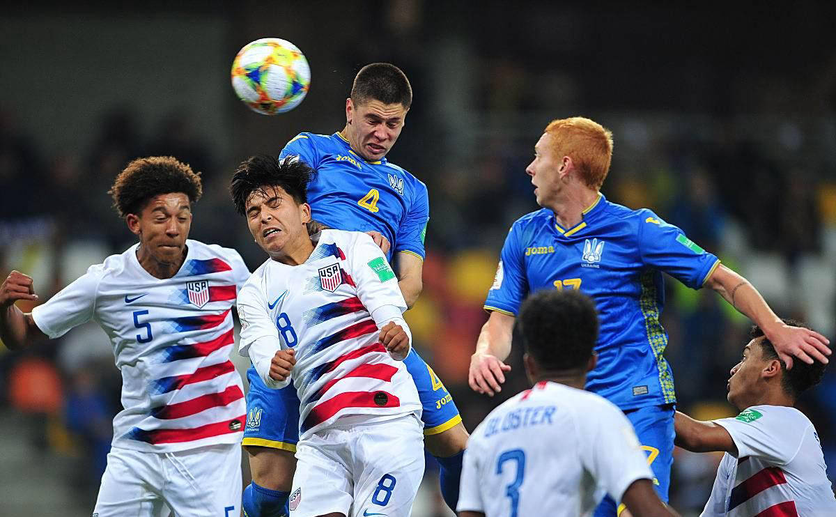 荷兰队备战欧预赛，全队集训的简单介绍