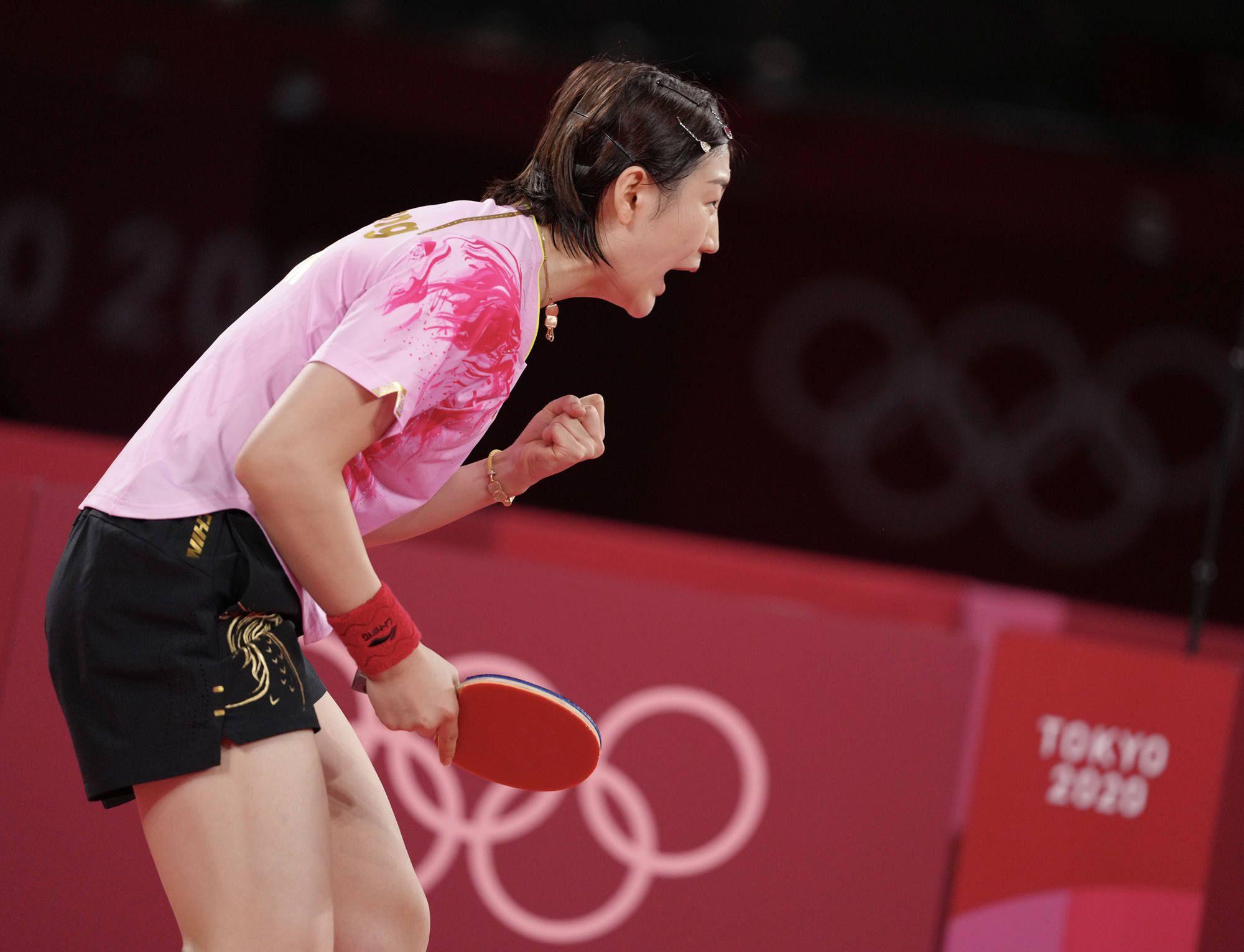 包含融汇厚积薄发！运动员争相脱颖而出的词条