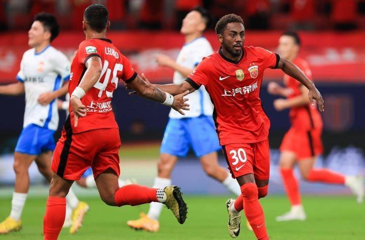 包含青岛黄海客场不敌对手，遭遇两连败的词条