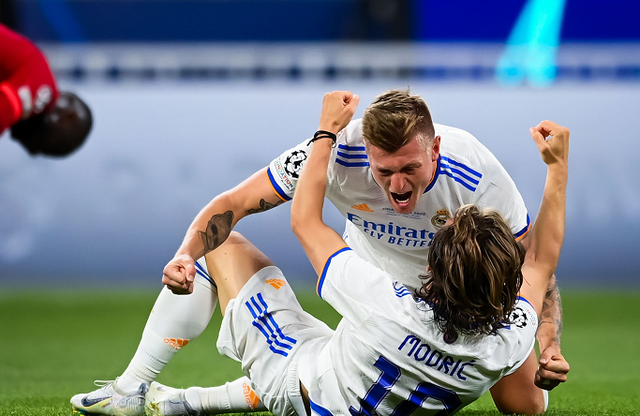 丹麦鏖战切尔西，穆勒高光表现