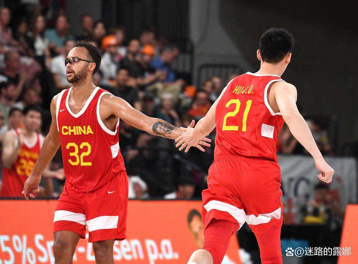 中国男篮完胜意大利男篮,莫里斯高光表现的简单介绍 中国男篮完胜意大利男篮,莫里斯高光表现的简单介绍