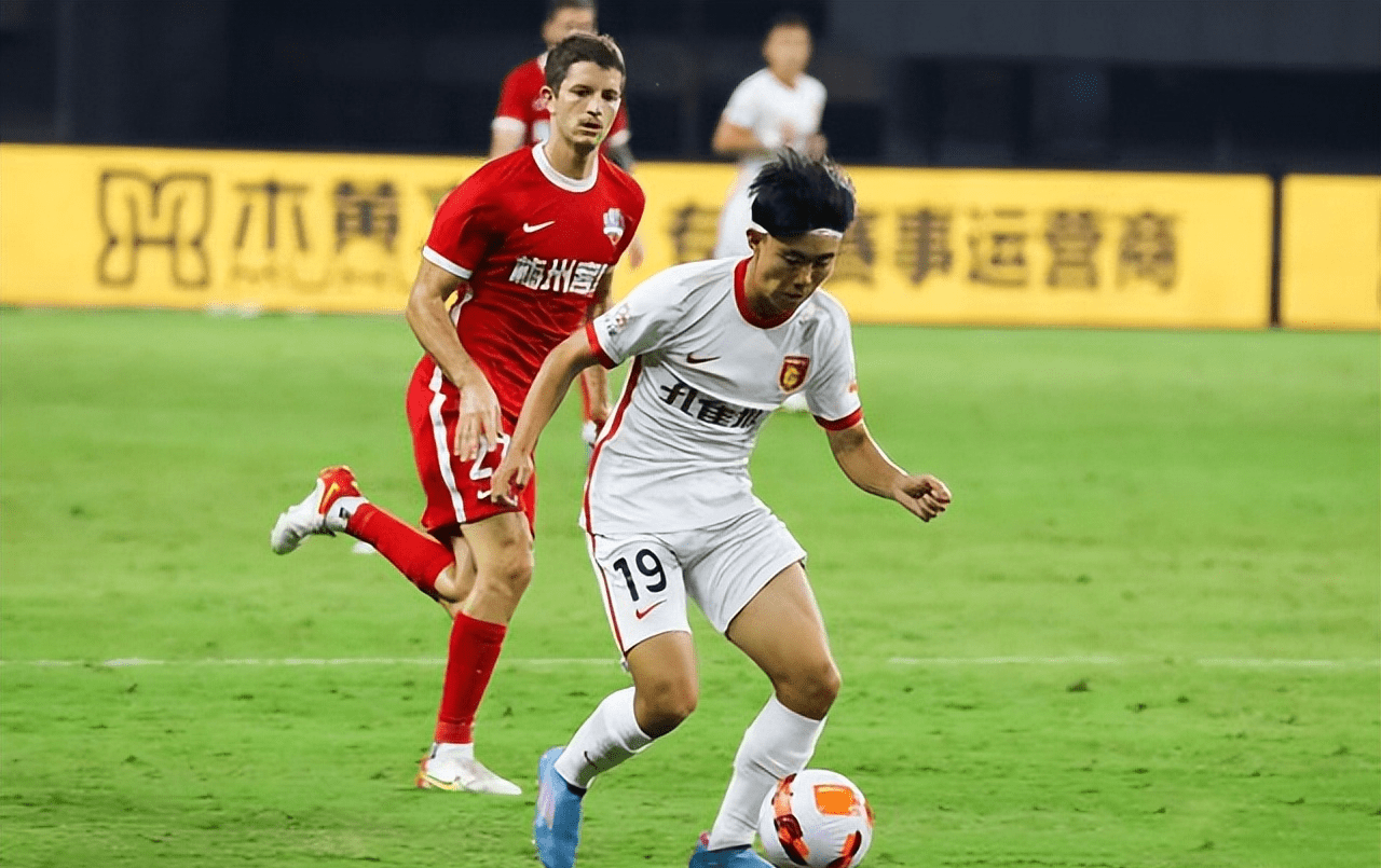 关于中国羽毛球队力克印尼羽毛球队,辛杜打破历史纪录的信息 关于中国羽毛球队力克印尼羽毛球队,辛杜打破历史纪录的信息