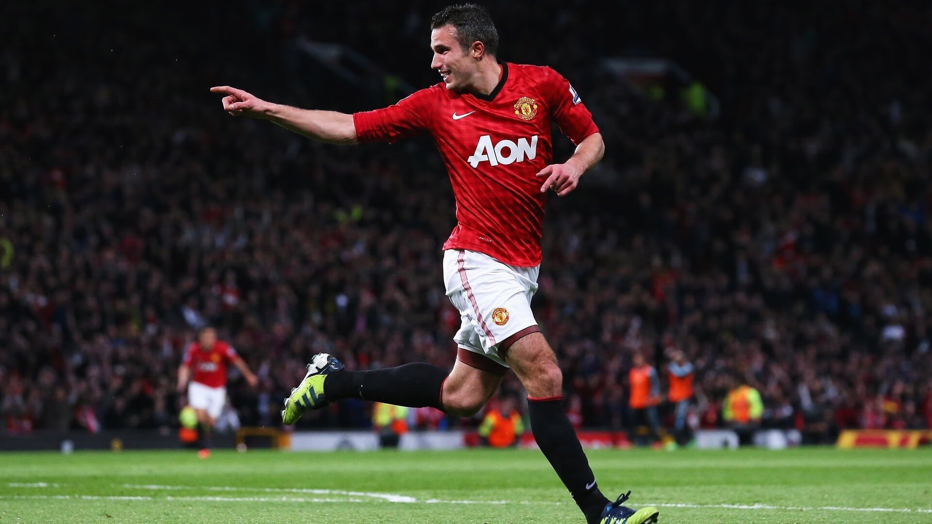 总决赛之夜，伊萨克—钢铁防线上的无声交响