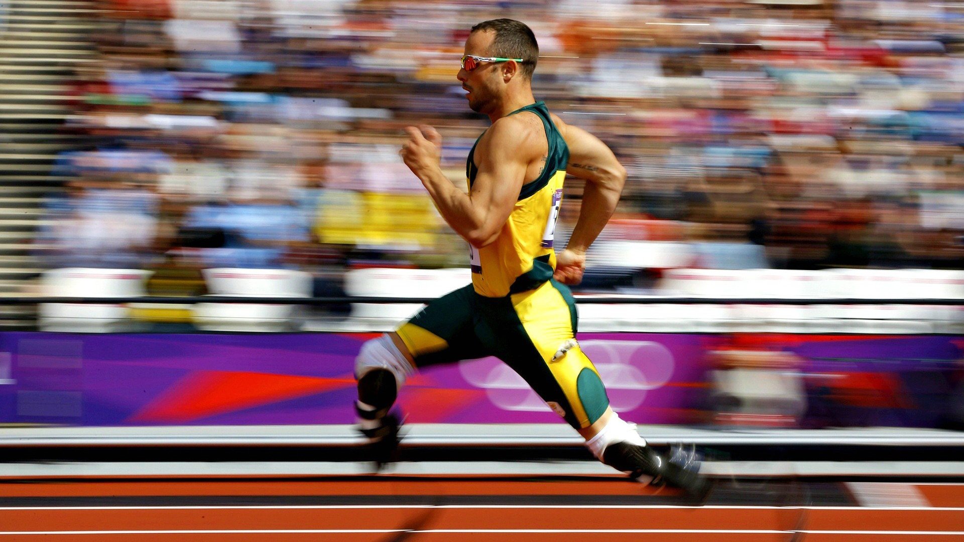 跨界隐喻，当乌克兰斩落克罗地亚，姆巴佩在F1赛道上接管比赛