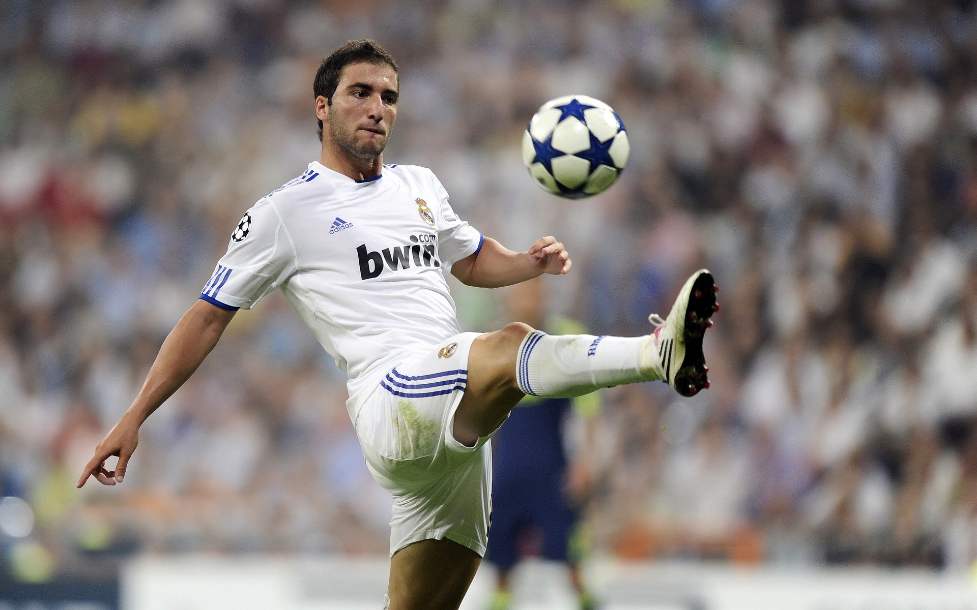 西决生死战之夜，伦纳德成为胜负手